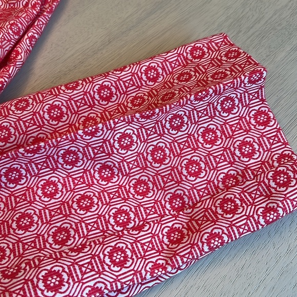Talbots Women’s Heritage Red Paisley Geometric Print Cropped Ankle Pants Size 6 - Picture 2 of 12